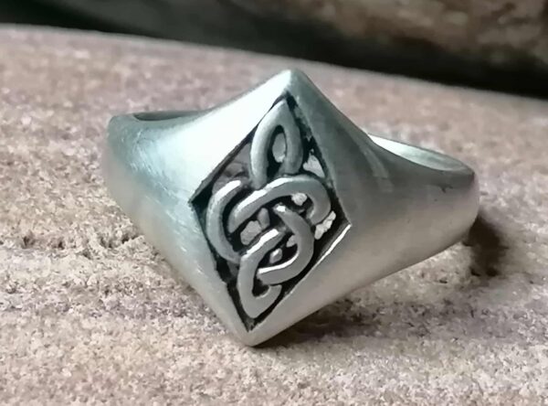 Designer Ring Silber 925 gordischer Knoten Knotenring unendlich geschwärzt Größe 53 (Kopie)