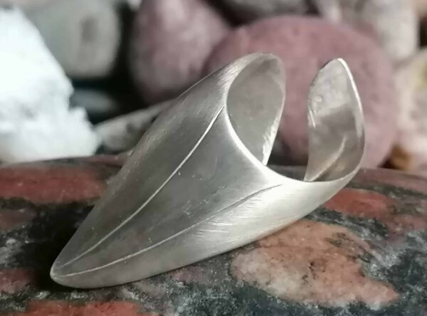 Ring Silber 925 Kralle ergonomisch flächig geschmiedet Ringgröße 55