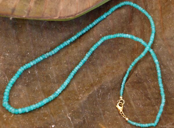 Collier Kette Smaragd Verschluss Gold 750 im Verlauf 43,5 cm