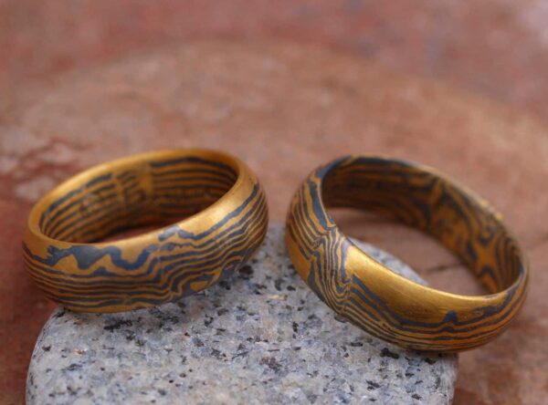 Trauringe Mokume Gane Gold 900 Palladium 500 Wellenmuster
