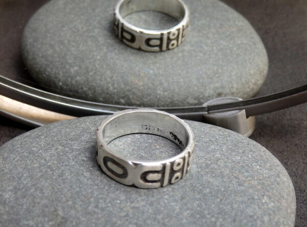 Unikat Ring Silber 925 mit ornamentalem Muster