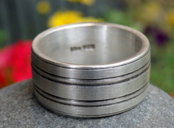 Designer Ring Silber 925 Rillen tlw geschwärzt