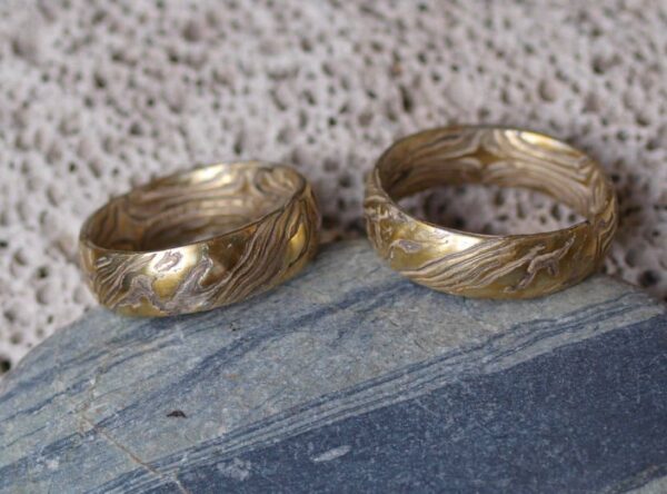 Trauringe Mokume Gane Gold 900 Palladium 500 Silber 925 Holzmaserung geätzt
